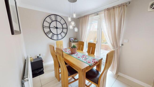 3 bed Semi-Detached for sale Image 6