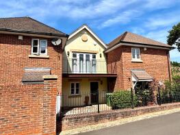 2, Pine Lea, Southampton SO32 1NZ