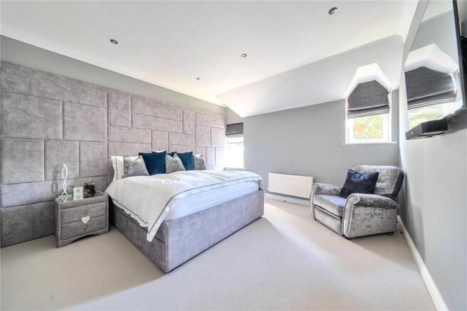 2 bed Apartment for sale Image 6