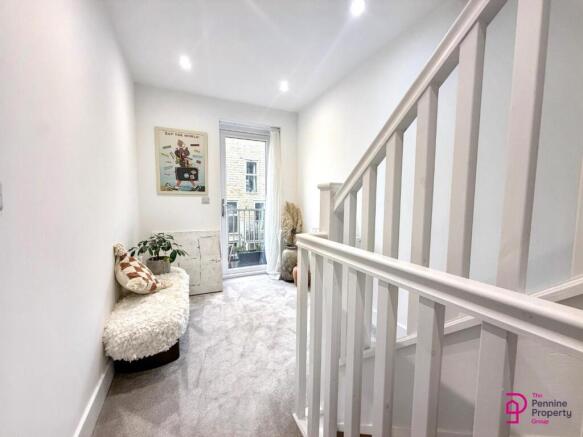 2 bed Town House to rent Image 10
