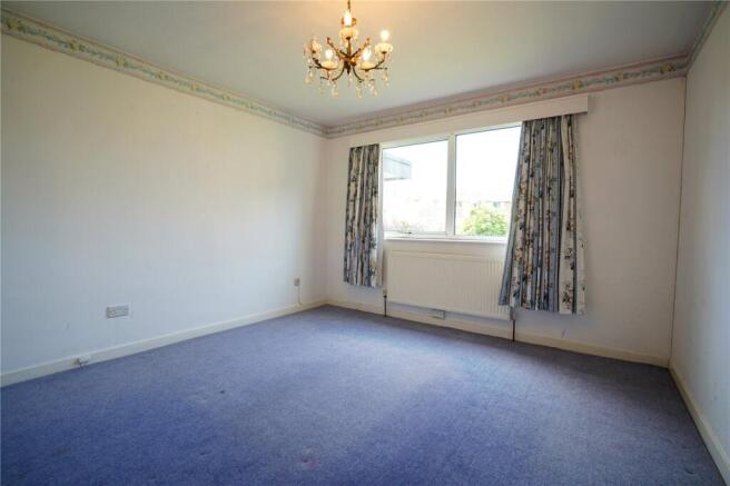 2 bed Apartment for sale Image 5