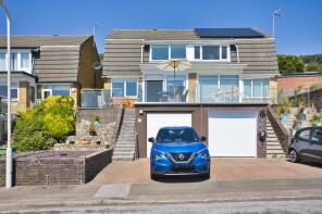 15, Castle Bay, Sandgate CT20 3DU