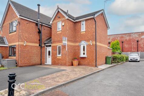 Padiham Close, Leigh