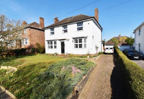 Superb Detached Home Close to Westbury on Trym