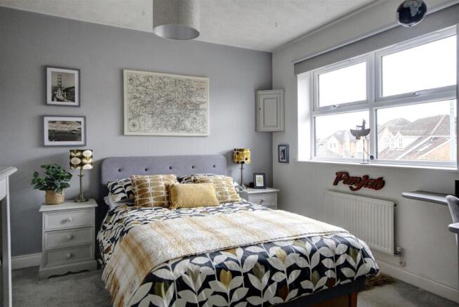 Bedroom 3: