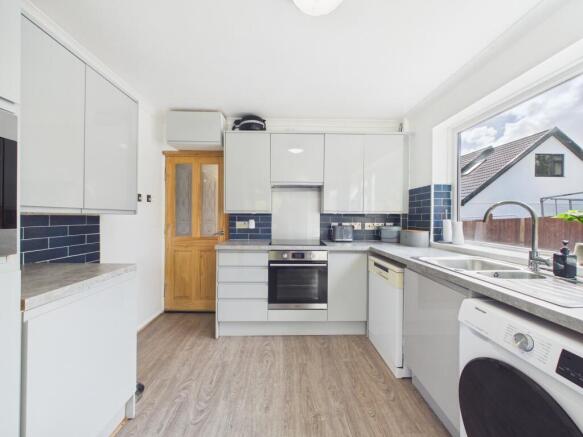 Clos Y Graig, Rhiwbina, Cardiff, CF14 photo 4