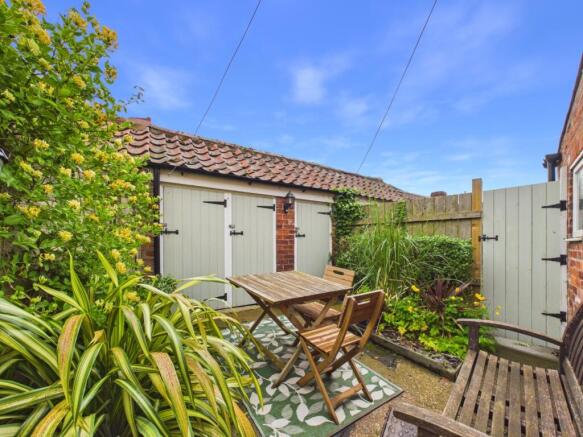 2 bed Terraced for sale Image 4