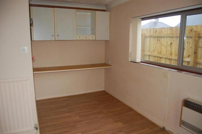 Study/dining room