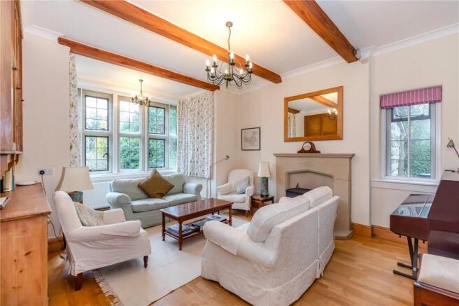 7 bed Detached for sale Image 11