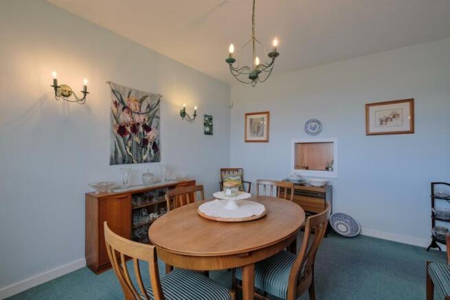 70 Belstane Rd, Carluke ML8 4BG-30.jpg