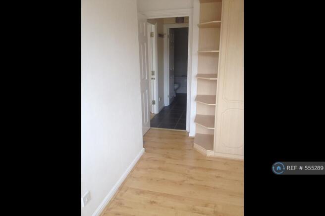 Bedroom/Hall