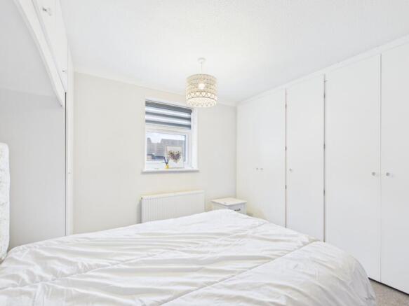 2 bed Flat for sale Image 8