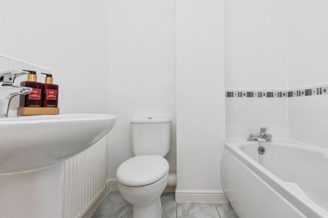 4 bed End of Terrace for sale Image 12