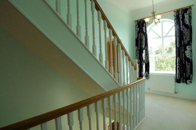Feature Arch W...
