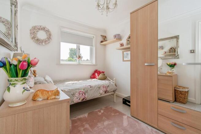 3 bed Semi-Detached for sale Image 7