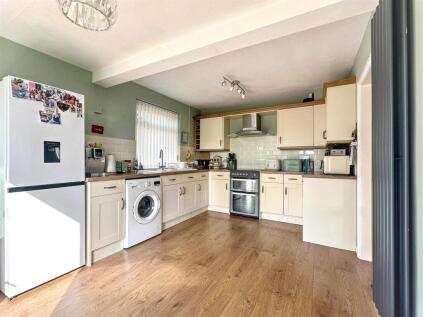 Thorley Drive, Cheadle, Staffordshire, ST10 1SA