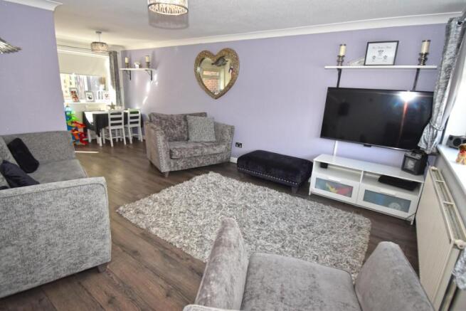 Sitting/Dining Room