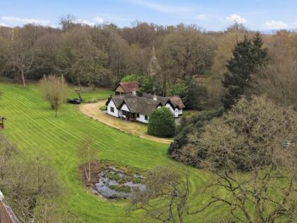 Thorndon Park, Herongate, CM13