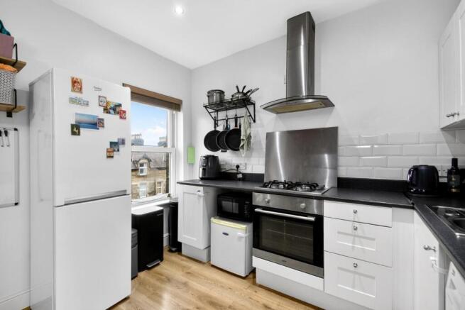 1 bed Flat for sale Image 5