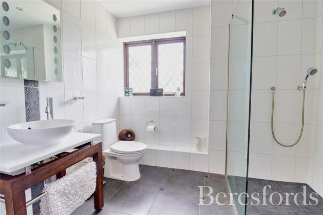 Family Shower Room