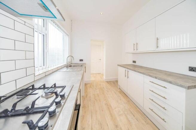 34 LONGTON LANE KITCHEN 2.jpg