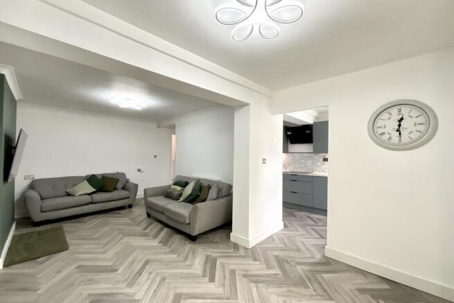open plan living/din