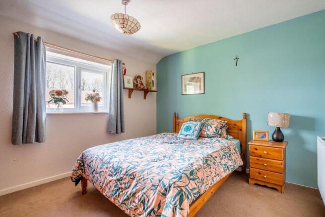 2 bed Town House for sale Image 7