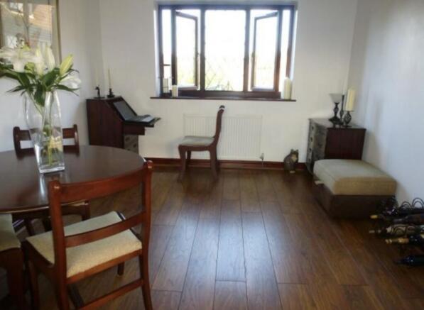 2 bed Maisonette for sale Image 7