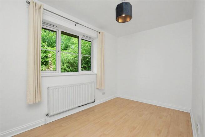 2 bed Apartment for sale Image 6