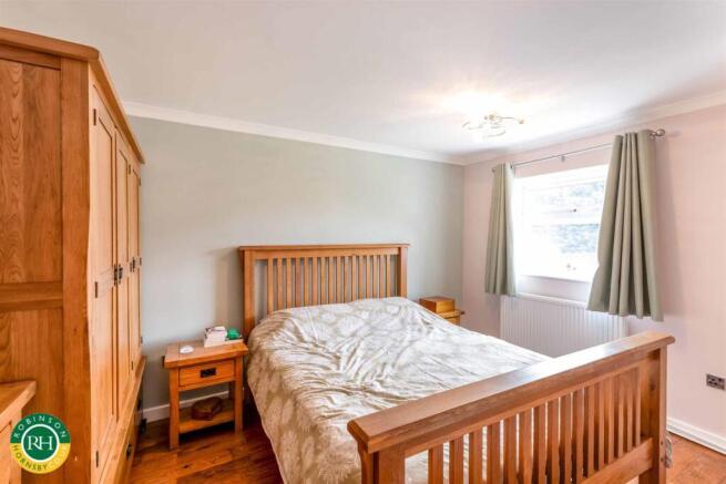 2 bed Bungalow for sale Image 6