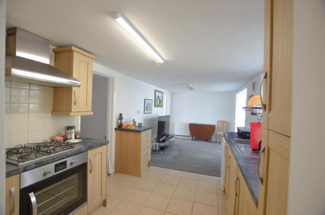 12a Moor View-12