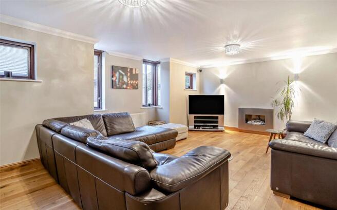 Regent Gardens, Cardiff, CF14 photo 4