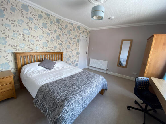 Holliers_Walk_Bedroom_4_001