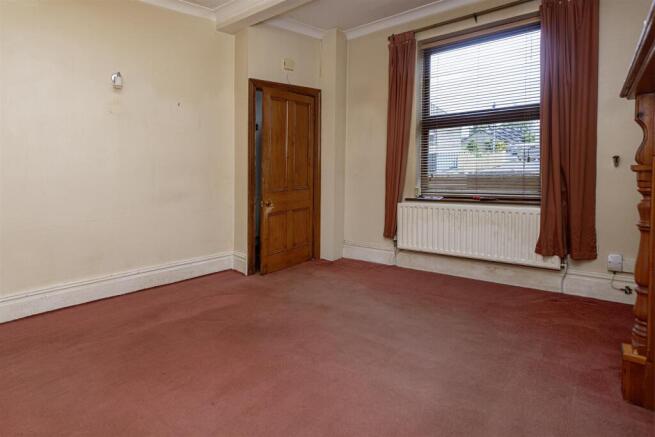 1 bed Terraced for sale Image 5