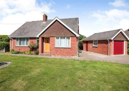 Buckstone Close, Everton, Lymington, Hampshire, SO41