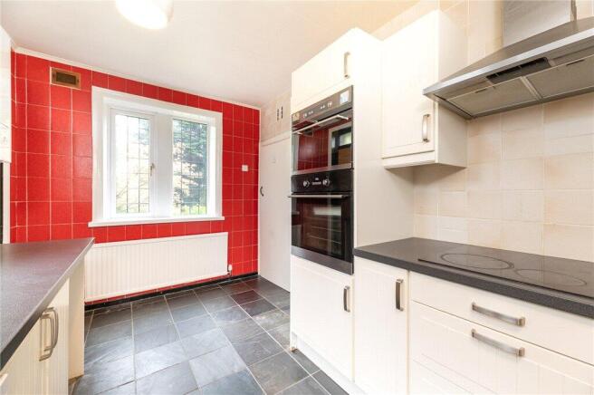 3 bed Semi-Detached for sale Image 4