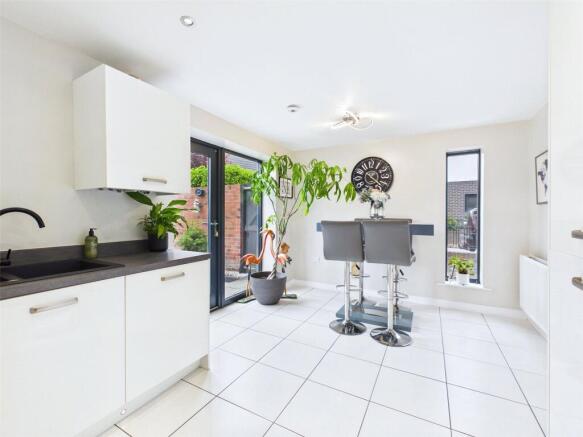 4 bed End of Terrace for sale Image 6