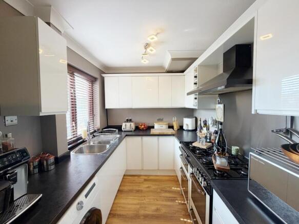 Butterwick Road, Fishburn, Stockton-On-Tees photo 4