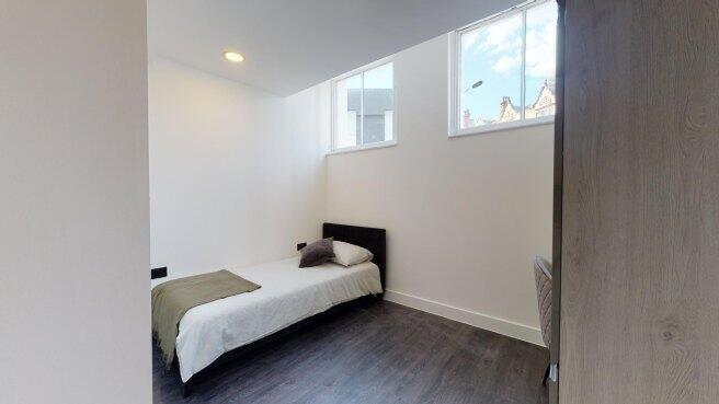 hounds-gate-ng1-7da-1054544