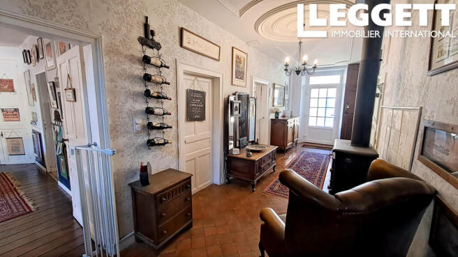 Photo 3