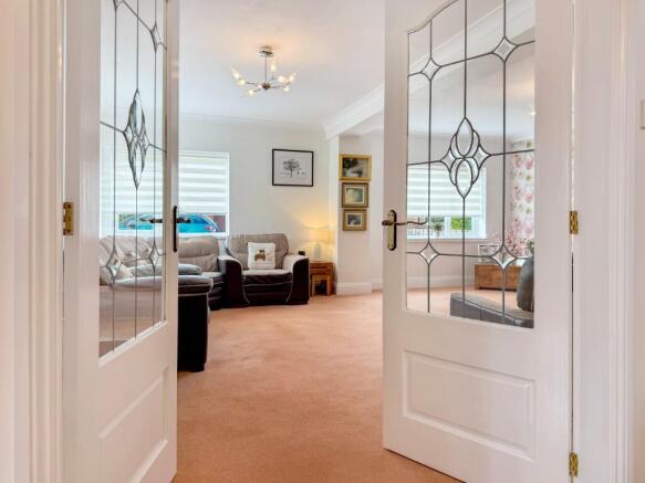 4 bed Detached for sale Image 10