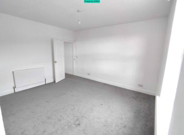 3 bed Terraced to rent Image 8