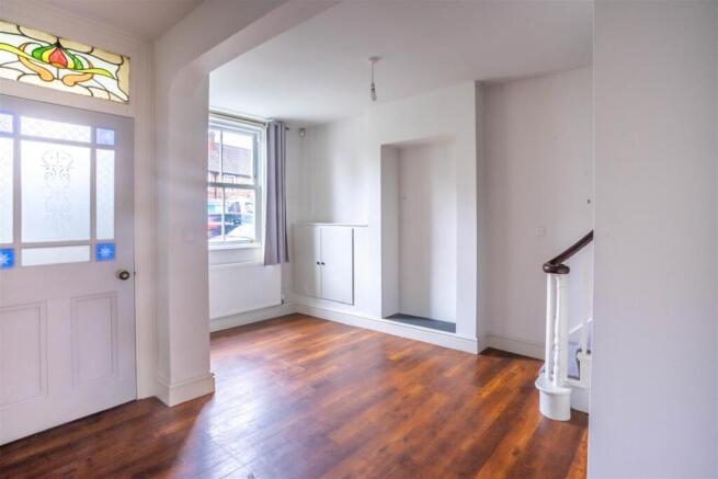 3 bed Terraced to rent Image 5