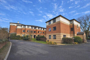 Flat 25, Trinity Court, Church Street, Rugby CV21 3PU