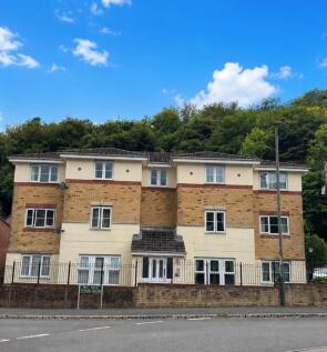 Coed Celynen Drive, Abercarn, NP11