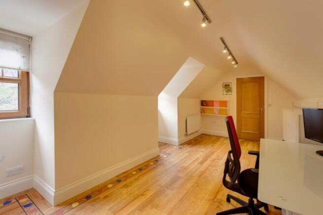 Office/Playroom/Bedroom 6