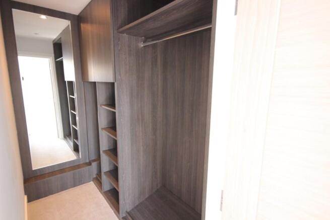 WALK IN WARDROBE