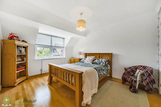 Bedroom 4 (Double)