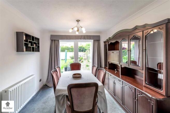 4 bed Detached for sale Image 5