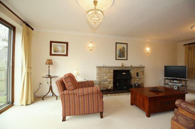 LOUNGE 3